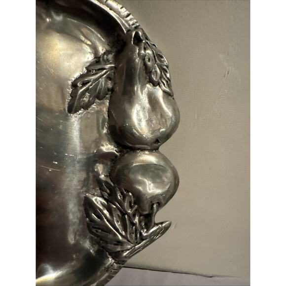 BETTY BARRENA ORNATE FRUITED PEWTER SERVING TRAY MEXICO GRAPES PEARS - Picture 3 of 7